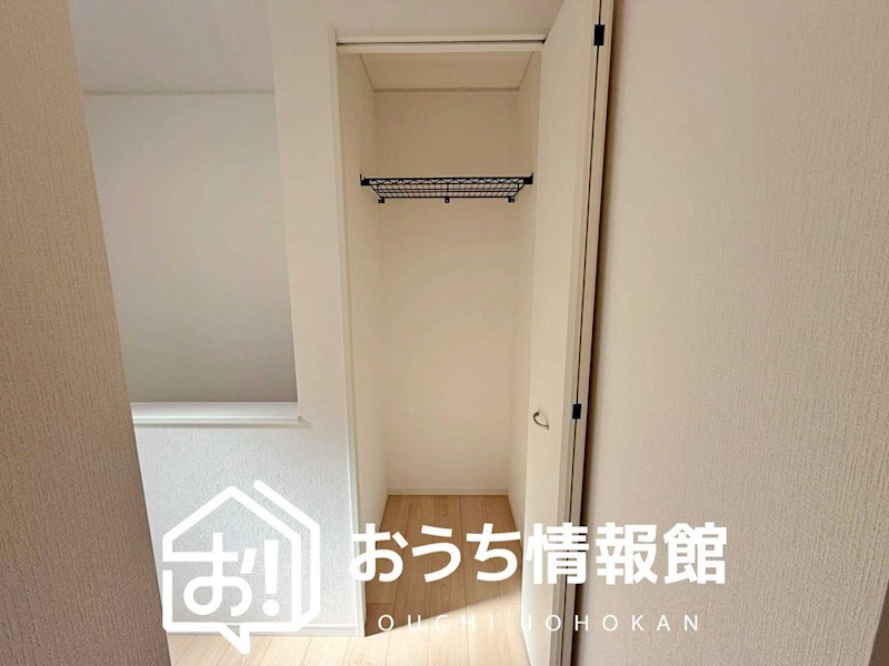 四日市市楠町南五味塚　第2期　 内観写真（収納）