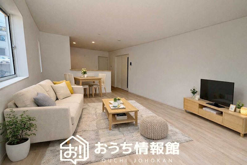 鈴鹿市岸岡町　第5期　2号地 内観写真（リビング）