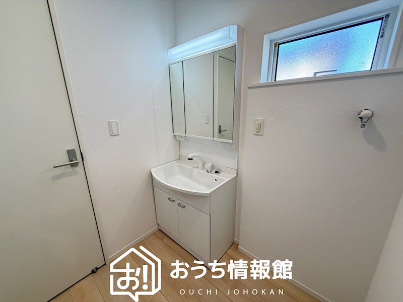 鈴鹿市岸岡町　第5期　2号地 内観写真（洗面台・洗面所）