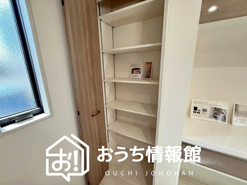松阪市五反田町　10号地  内観写真（収納）