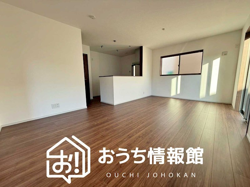 伊賀市西高倉石原　28号地  内観写真（リビング）