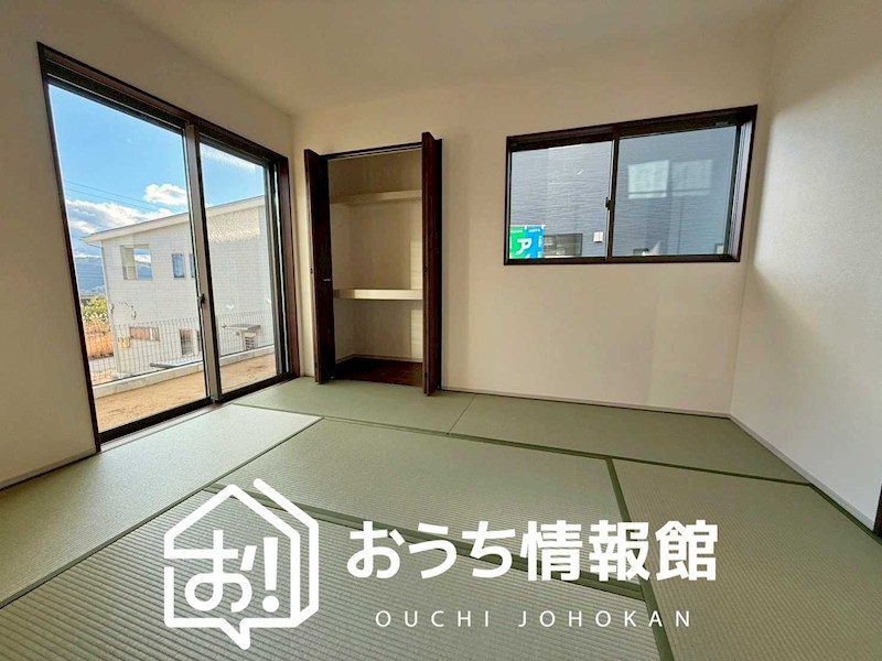 伊賀市西高倉石原　28号地  内観写真（リビング以外の居室）