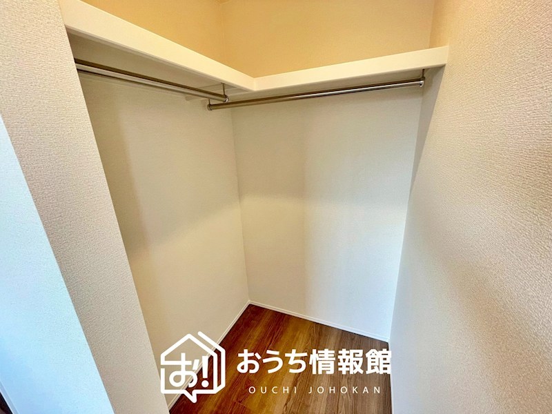 江南市曽本町幼川添　2号地  内観写真（収納）