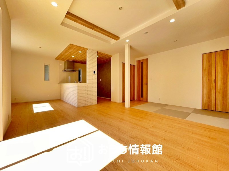 江南市飛高町宮町 内観写真（リビング）
