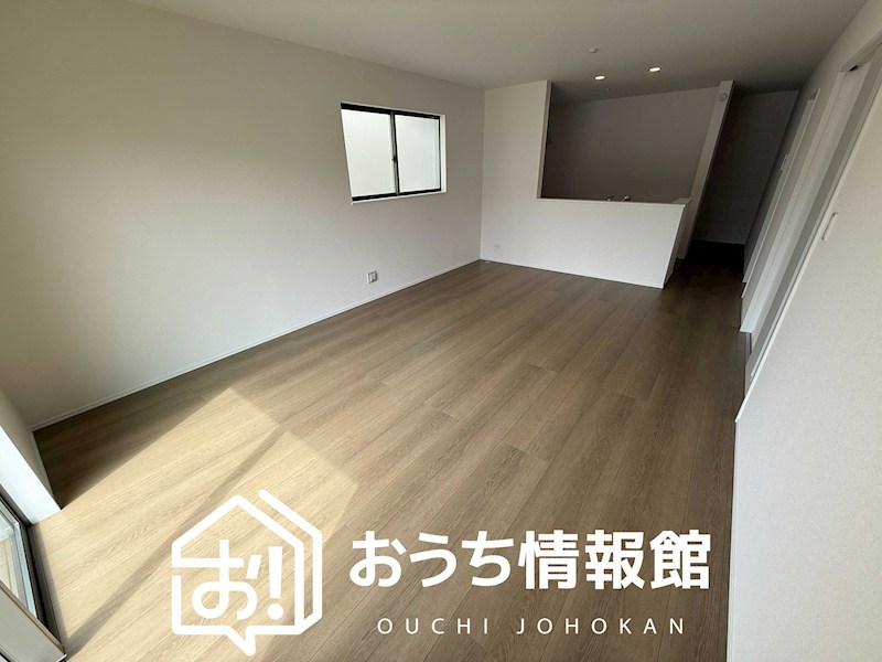 一宮市浅井町大日比野　第5期　B号地 内観写真（リビング）