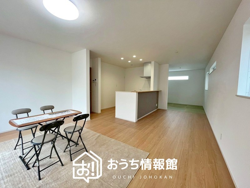 一宮市下沼町　第1期　 内観写真（リビング）