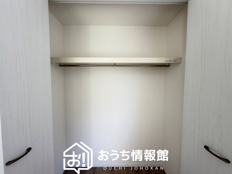 岐阜市近島　B号地  内観写真（収納）