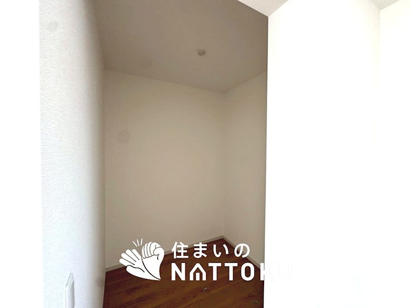 京田辺市興戸南落延　第1期 内観写真（収納）