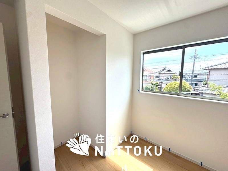 京田辺市興戸南落延　第1期 内観写真（収納）