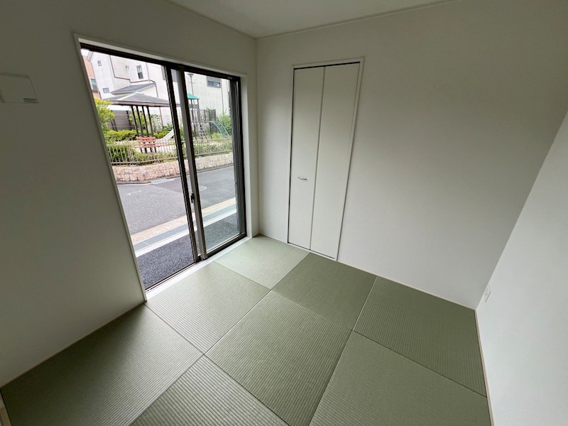 枚方市長尾峠町　第3期　19号地  内観写真（リビング以外の居室）