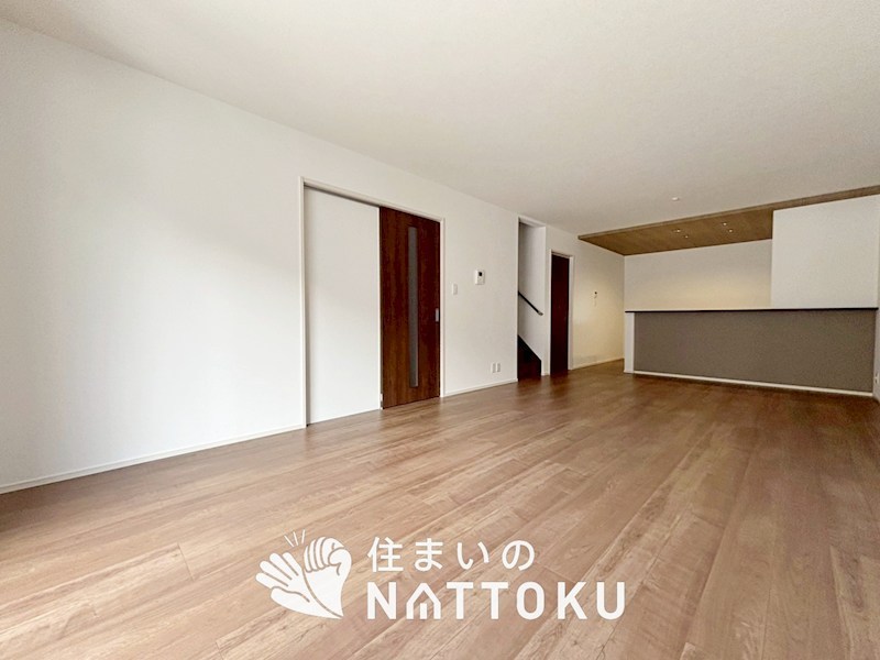 京都市伏見区羽束師鴨川町　第3期　1号地 内観写真（リビング）