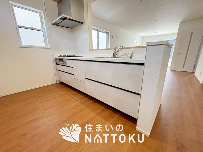 京都市伏見区羽束師鴨川町　第3期　2号地 内観写真（キッチン）