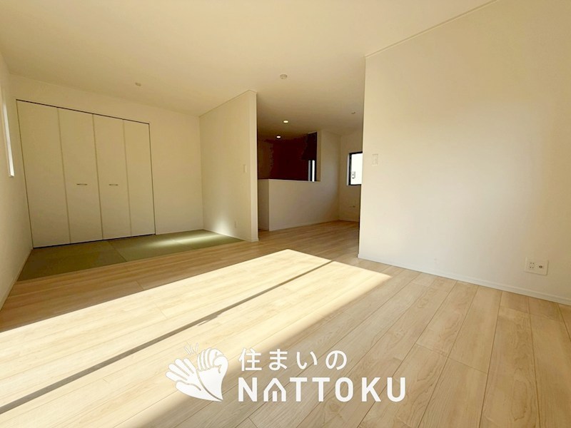 松原市上田　第2期　3号地  内観写真（リビング）