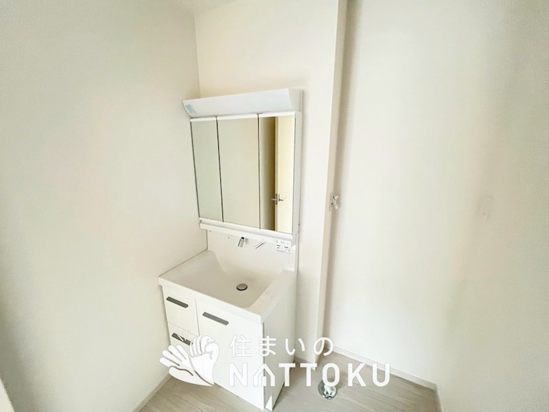 枚方市菊丘町　第1期　1号地 内観写真（洗面台・洗面所）