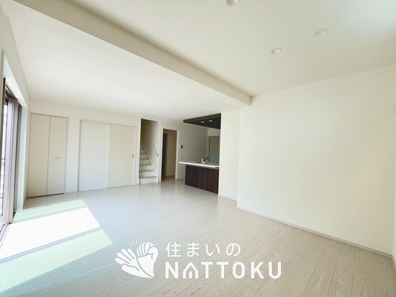 枚方市菊丘町　第1期　2号地 内観写真（リビング）