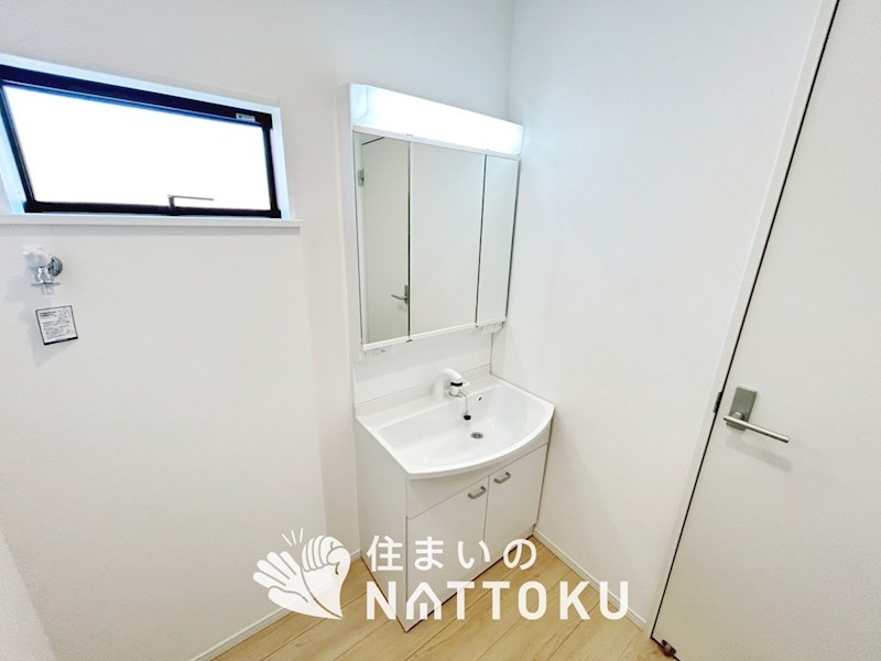姫路市飾磨区妻鹿　第1期　3号地 内観写真（洗面台・洗面所）