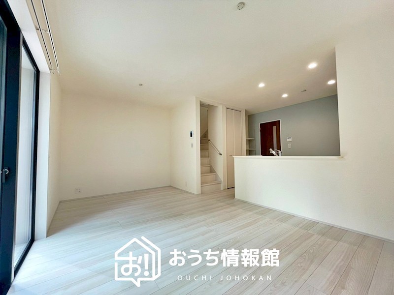 岐阜市西中島　第2期　6号地  内観写真（リビング）