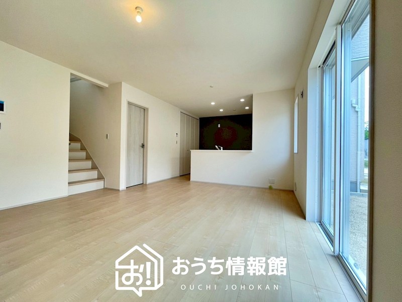 各務原市川島小網町　第2期　1号地 内観写真（リビング）