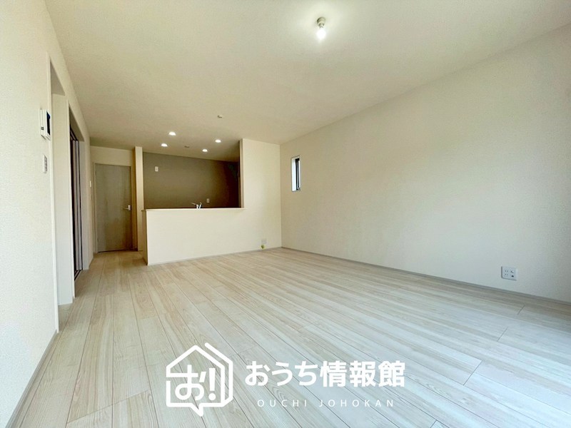 各務原市川島小網町　第2期　4号地 内観写真（リビング）