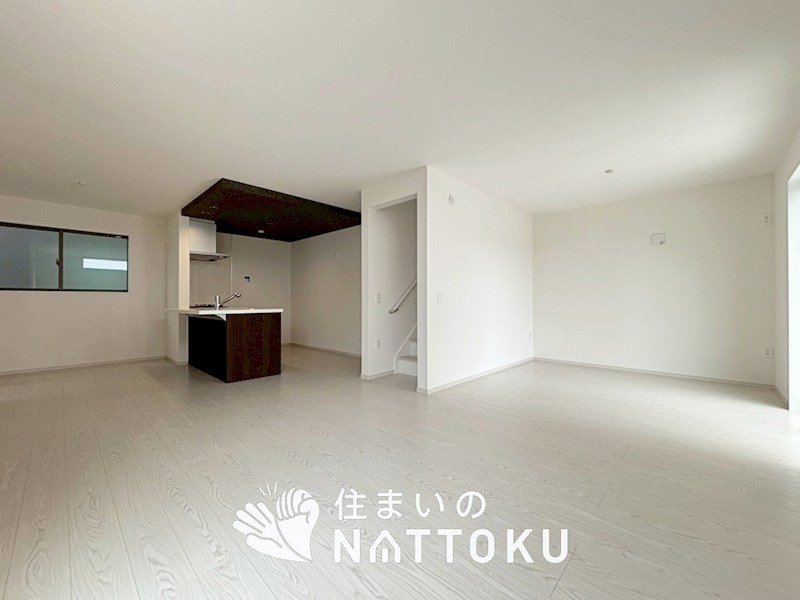 堺市堺区南島町　第1期 内観写真（リビング）