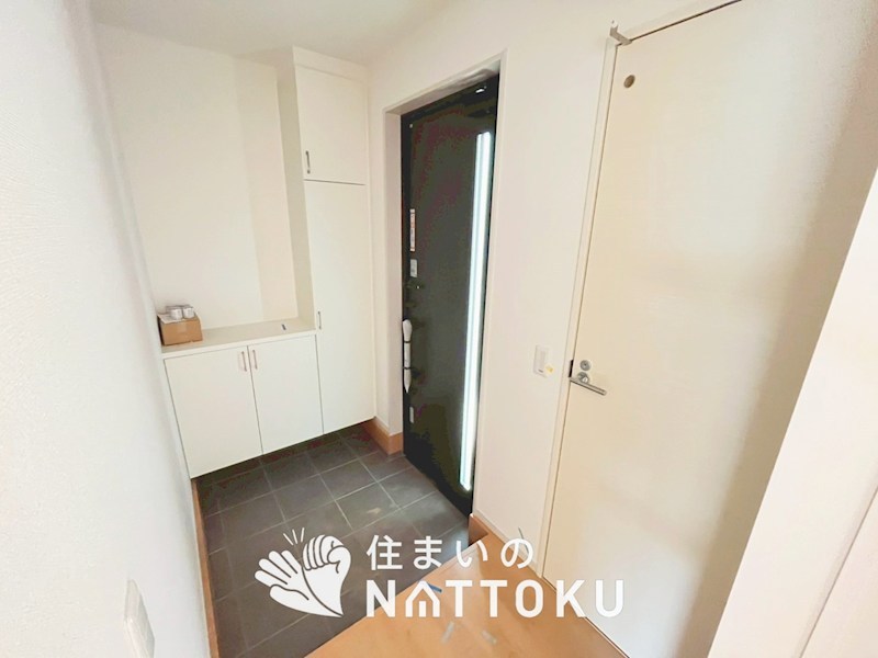 高槻市下田部町　第1期　 現地写真（玄関）