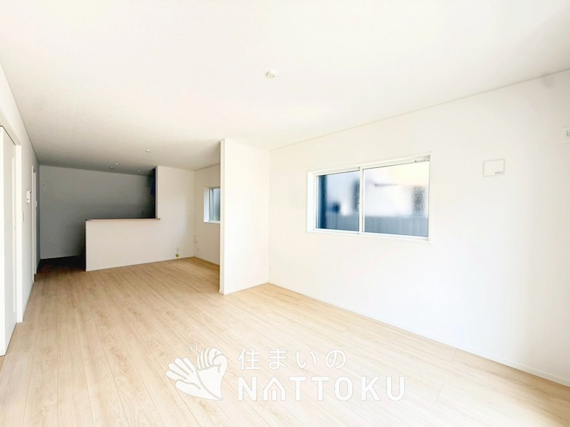 枚方市片鉾本町　第2期　 内観写真（リビング）