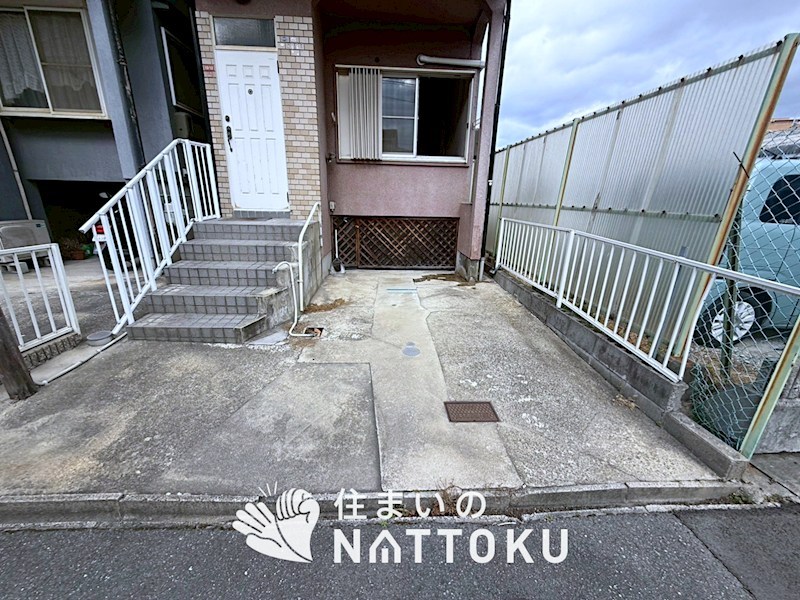 枚方市村野高見台 現地写真（駐車場）