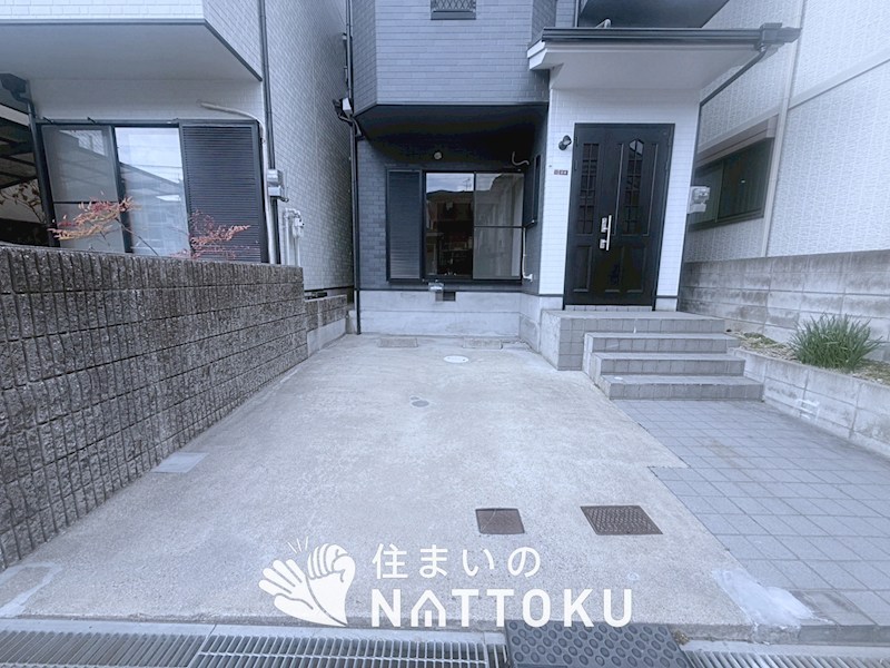 枚方市東香里 現地写真（駐車場）