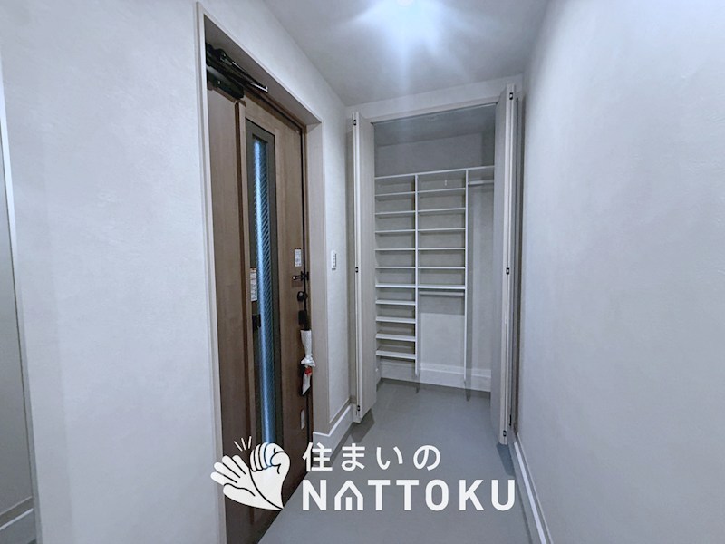 枚方市大峰元町 現地写真（玄関）