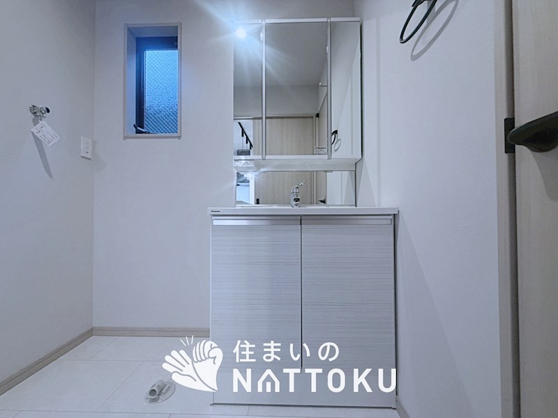 枚方市大峰元町 内観写真（洗面台・洗面所）