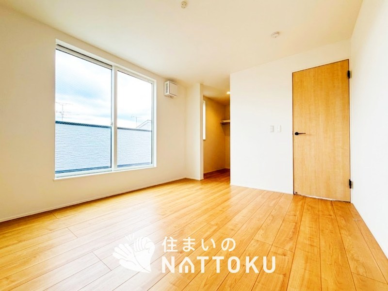 八尾市上尾町 内観写真（リビング以外の居室）
