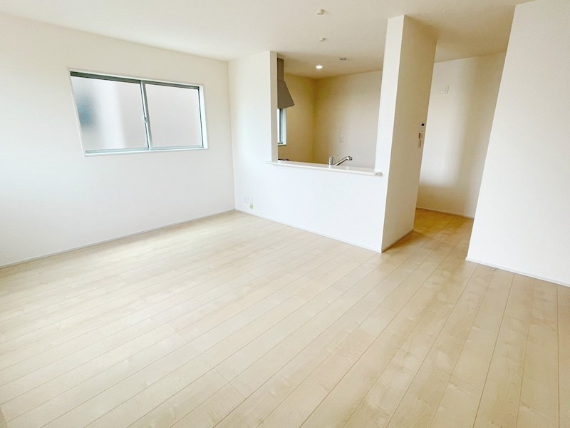 枚方市東香里元町　第4期　1号地 同仕様写真（リビング）