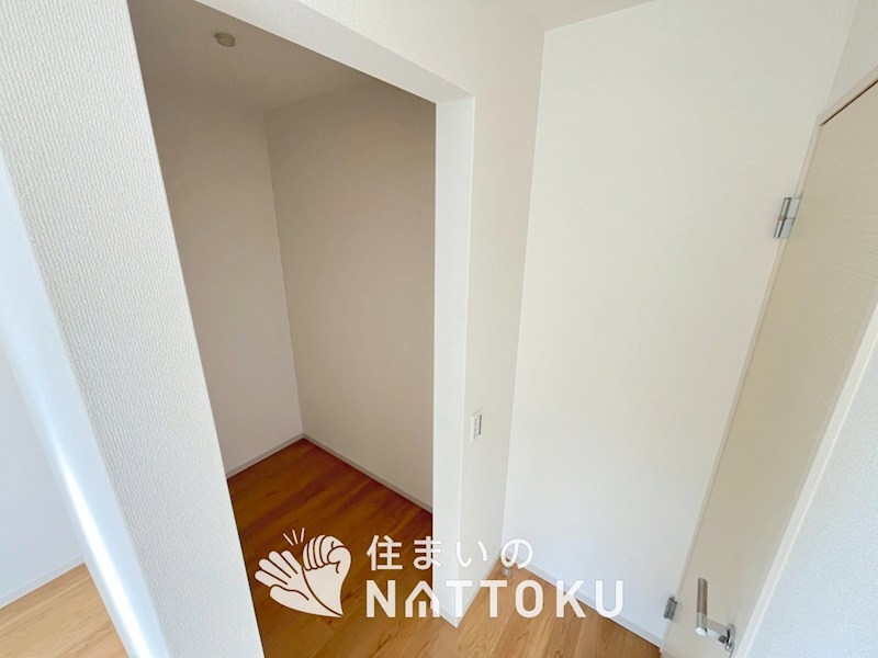 京田辺市草内八田　第2期 内観写真（収納）
