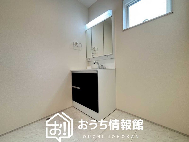 各務原市川島松倉町　2号地  内観写真（洗面台・洗面所）