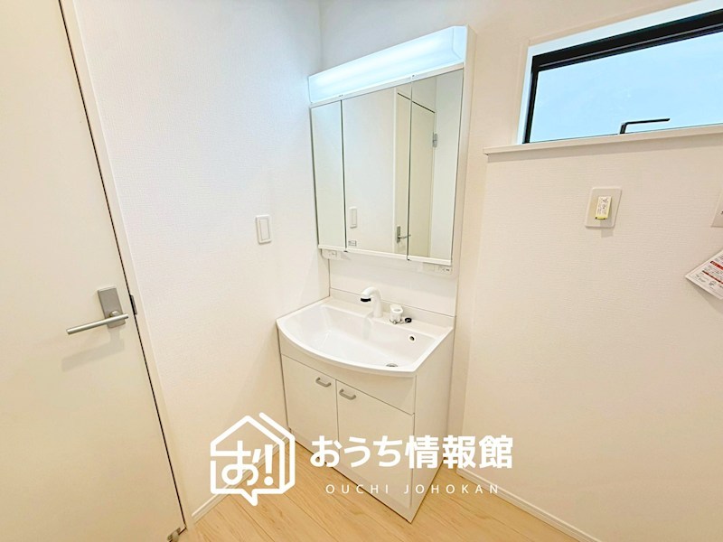 美濃加茂市新池町　第1期　3号地 内観写真（洗面台・洗面所）