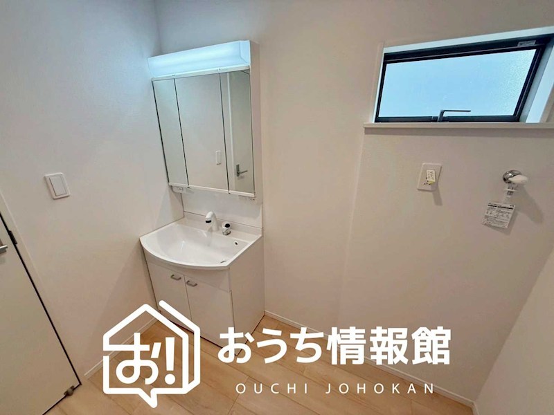 瑞浪市学園台　第2期　4号地 内観写真（洗面台・洗面所）