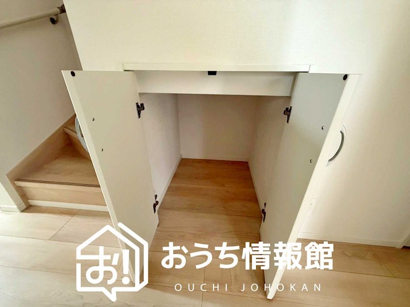 瑞浪市学園台　第2期　4号地 内観写真（収納）