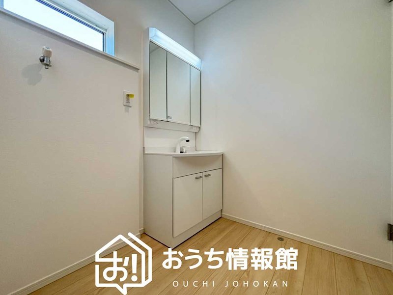 三重郡菰野町千草　第3期　1号地 内観写真（洗面台・洗面所）