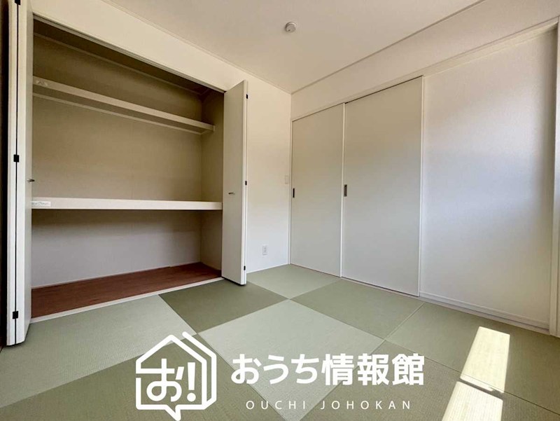 三重郡菰野町千草　第3期　2号地 内観写真（リビング以外の居室）