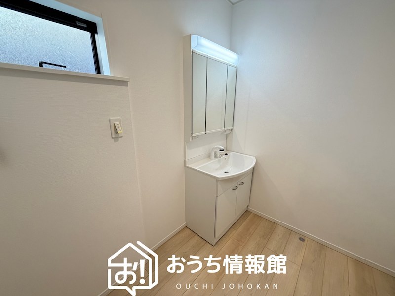 鈴鹿市長太新町　第4期　1号地 内観写真（洗面台・洗面所）