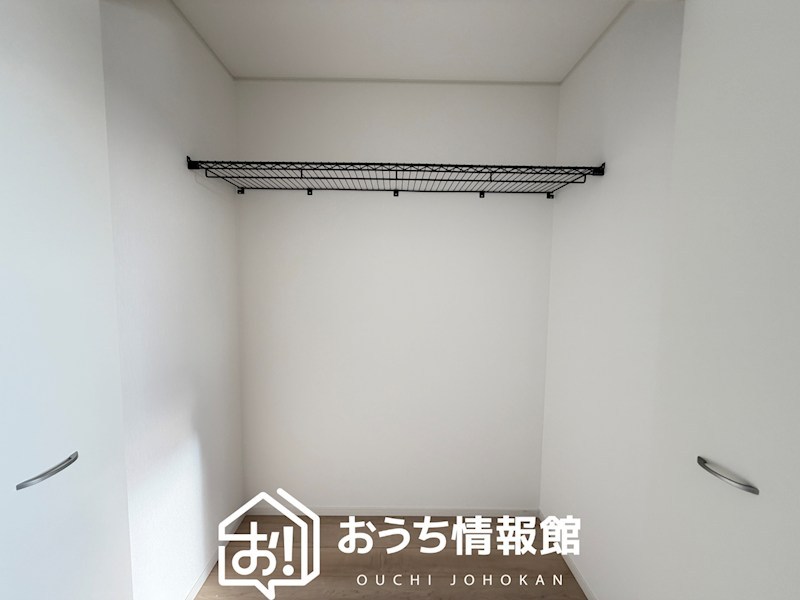 鈴鹿市長太新町　第4期　1号地 内観写真（収納）