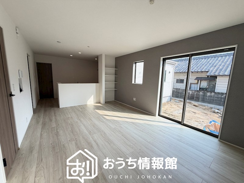 鈴鹿市長太新町　第1期　5号地 内観写真（リビング）