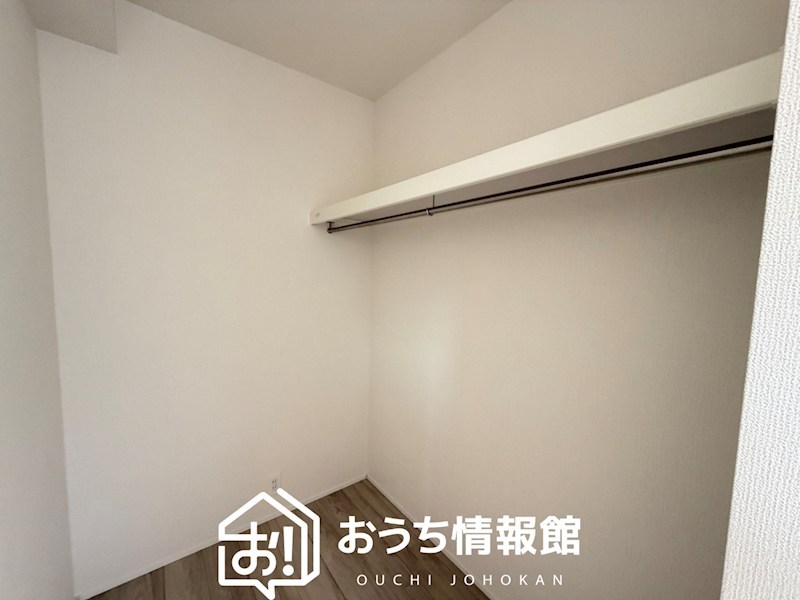 鈴鹿市長太新町　第1期　5号地 内観写真（収納）
