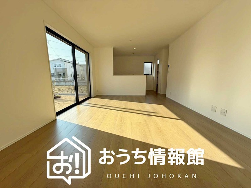 一宮市西五城　B号地　  内観写真（リビング）