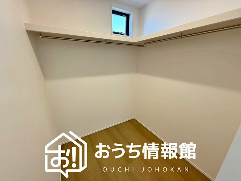 一宮市西五城　B号地　  内観写真（収納）