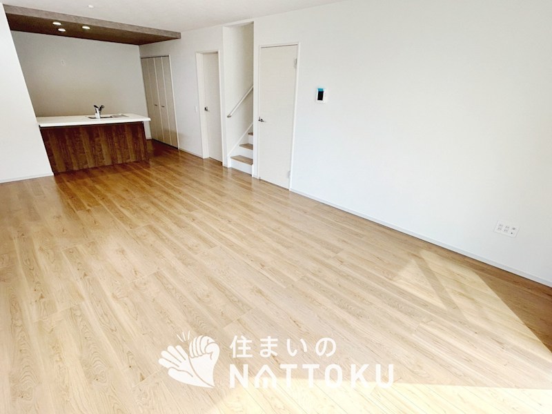 明石市材木町　第1期 内観写真（リビング）