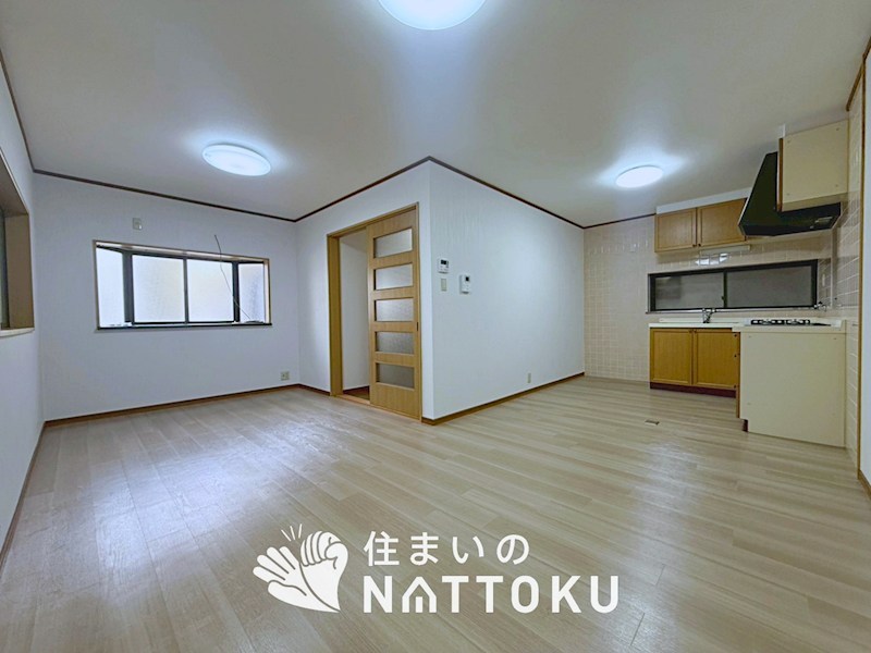 枚方市池之宮 内観写真（リビング）