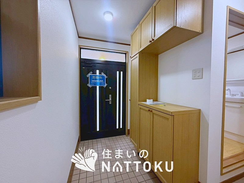 枚方市池之宮 現地写真（玄関）