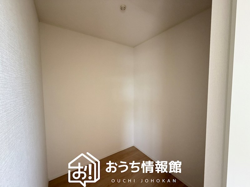美濃加茂市加茂野町稲辺　第2期　2号地  内観写真（収納）