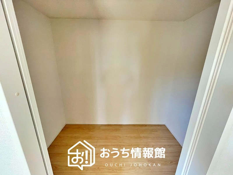 可児市塩　第4期　2号地 内観写真（収納）